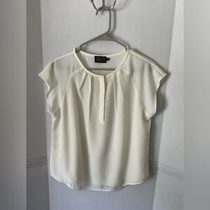 Pendleton Cream short sleeve 1/4 button lightweight sheer top 12 petite